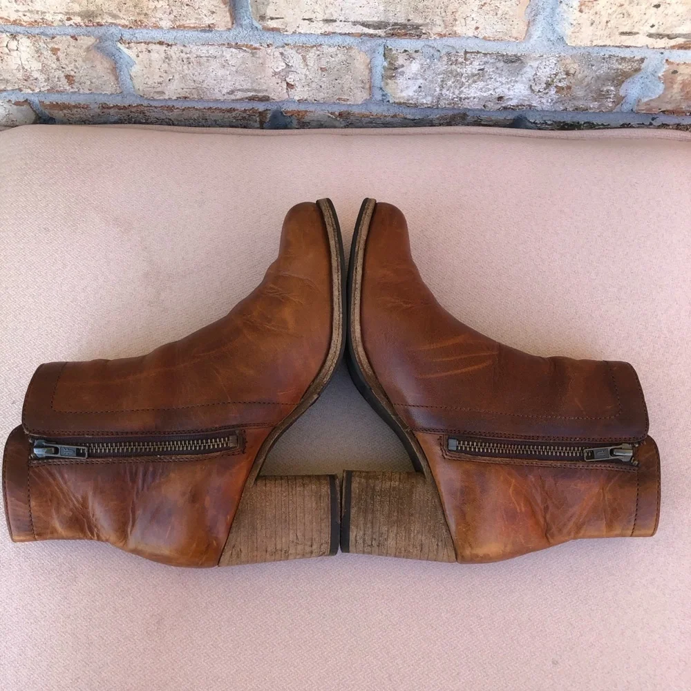 FRYE Addie Leather Versatile Dual-zip Ankle‎ Boots In Cognac 6 1/2